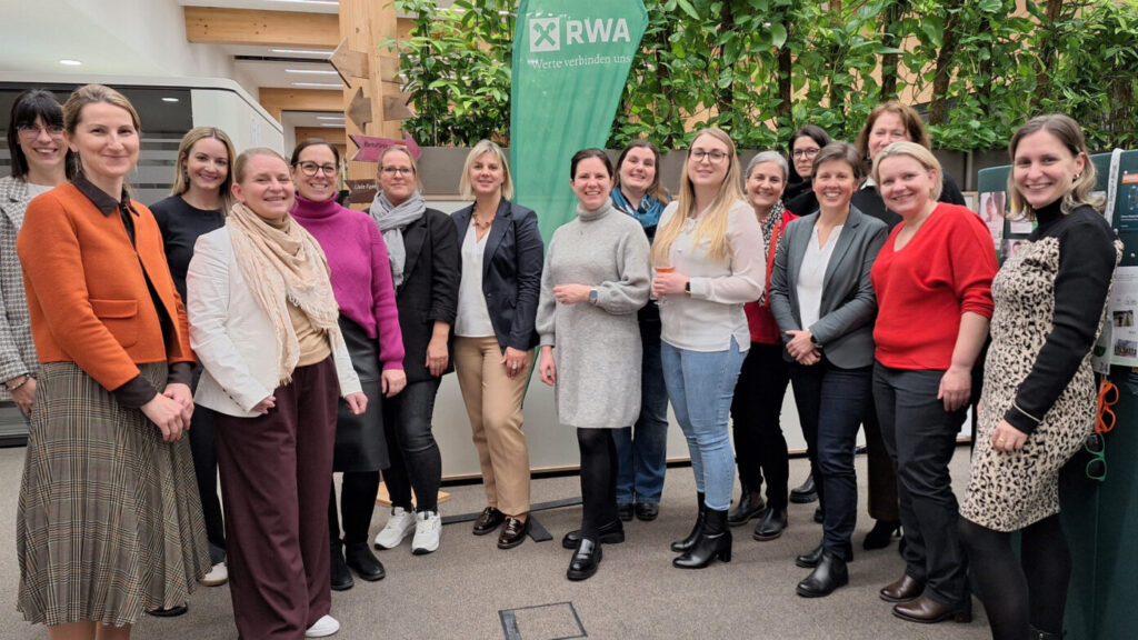 Lagerhaus: Weibliche Führung fördern